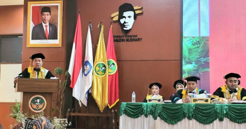 Tiga Pemuda Beriman Terjebak Dalam Gua, Lalu Mereka Berdo'a Dengan Kebaikan Yang Pernah Mereka Lakukan